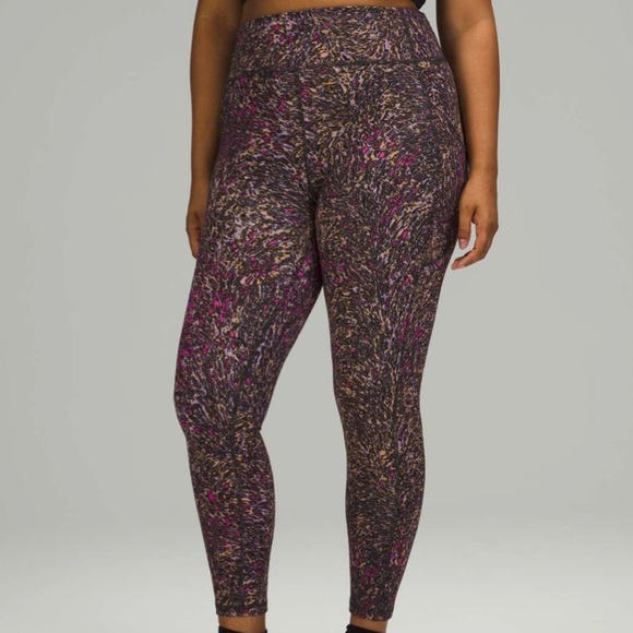 Lululemon Invigorate High-Rise Tight 25" - Picture 11 of 14